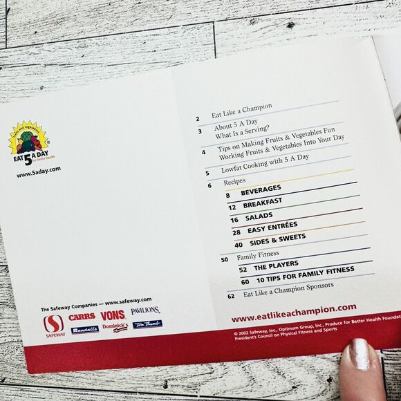 Safeway's Eat Like a Champion Recipe Cookbook Booklet 2002 Retro - Picture 7 of 11